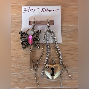 BETSEY JOHNSON Boho Butterfly Key And Heart Mismatched Statement Earrings.